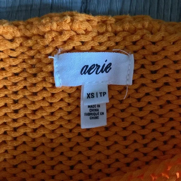 Aerie Cropped Orange Sweater - Picture 3 of 6